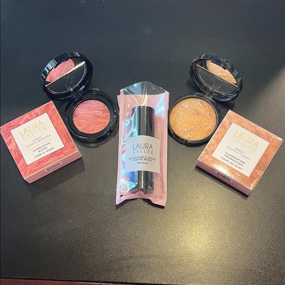 Laura Geller Baked Illuminating Foundation, Marbleized Blush & Brush